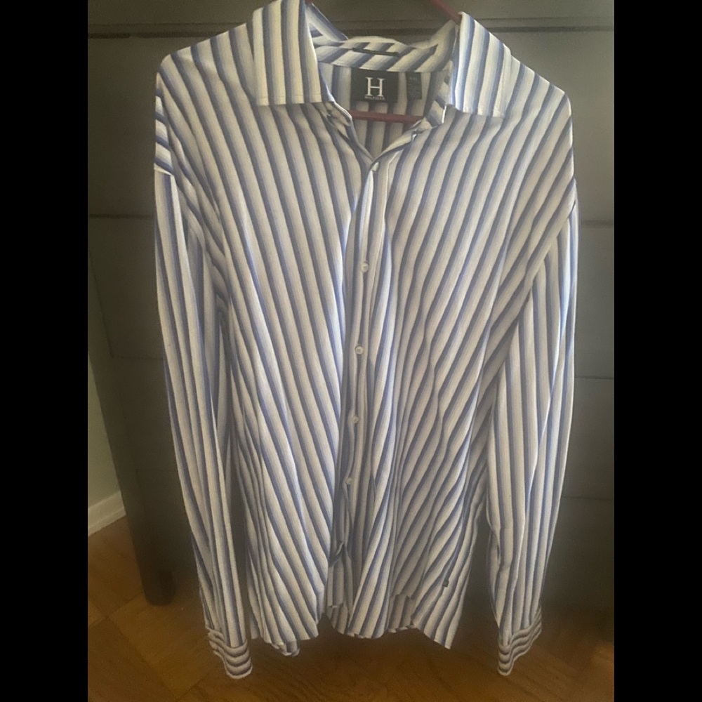 Tommy Hilfiger blue & white button up shirt 🔥🔥🔥